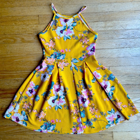 Yellow Floral Summer Mini Dress - Picture 3 of 6